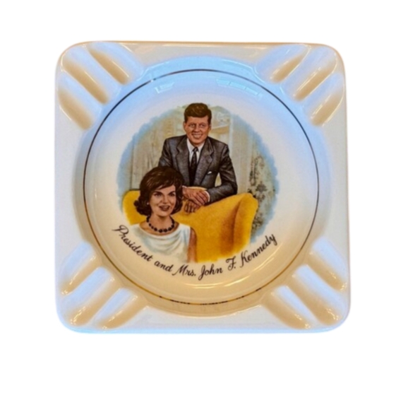 . Other - VINTAGE 1960 PRESIDENT‎ JOHN F KENNEDY ASH TRAY